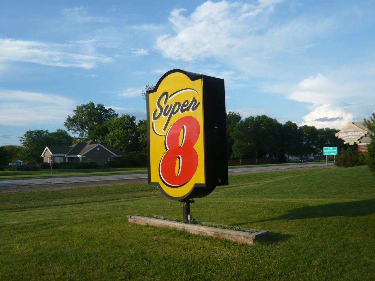 Super 8 By Wyndham Green Bay I-43 Bus. Park מראה חיצוני תמונה